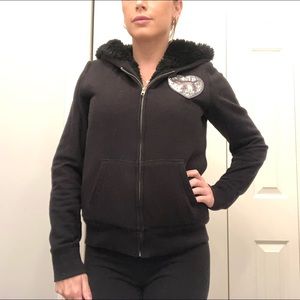 Women’s sweatshirt